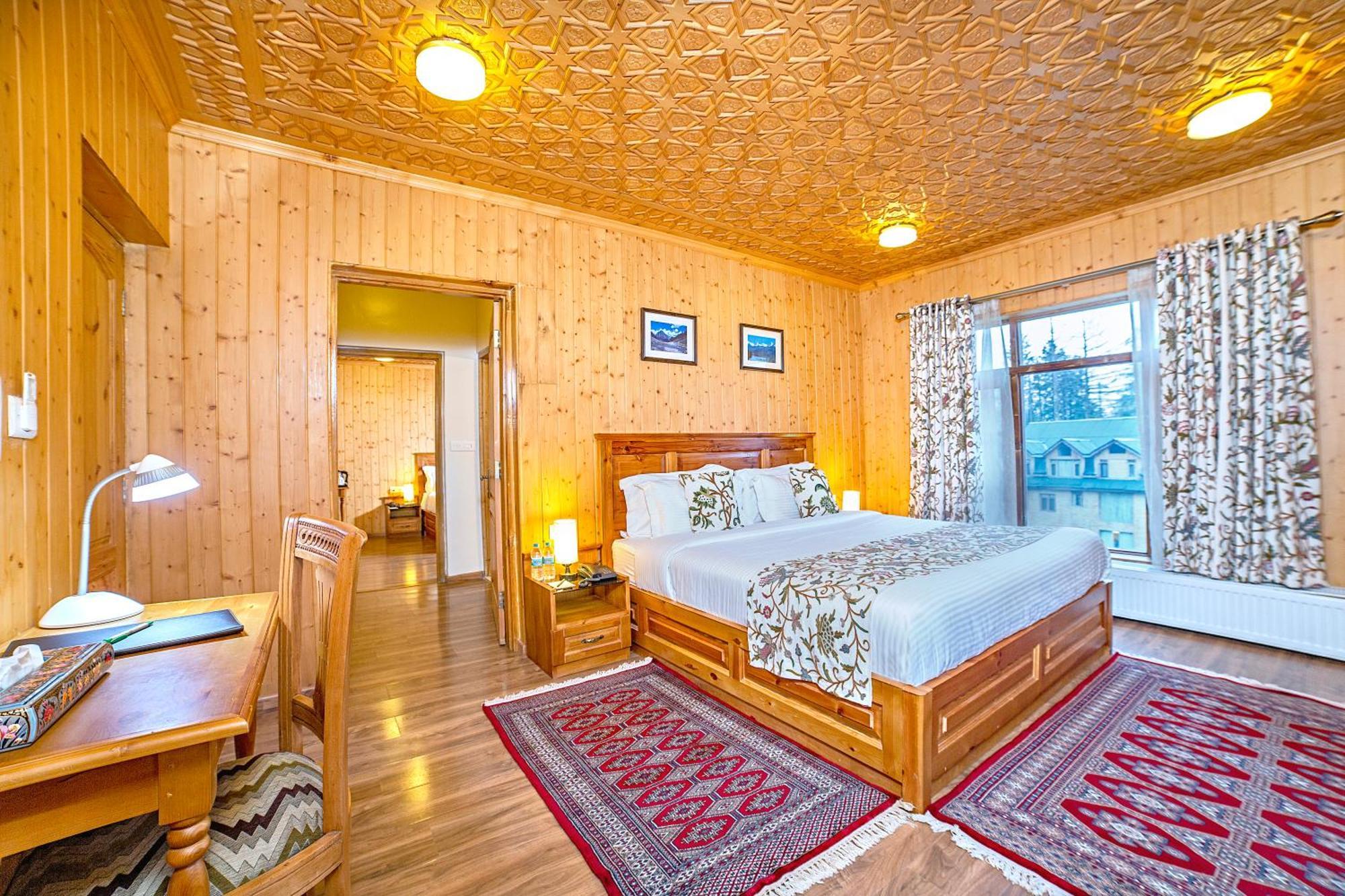 Shaw Inn By Stay Pattern Gulmarg Exterior photo