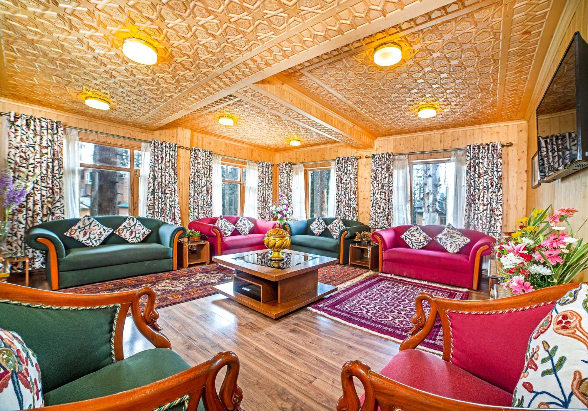 Shaw Inn By Stay Pattern Gulmarg Exterior photo
