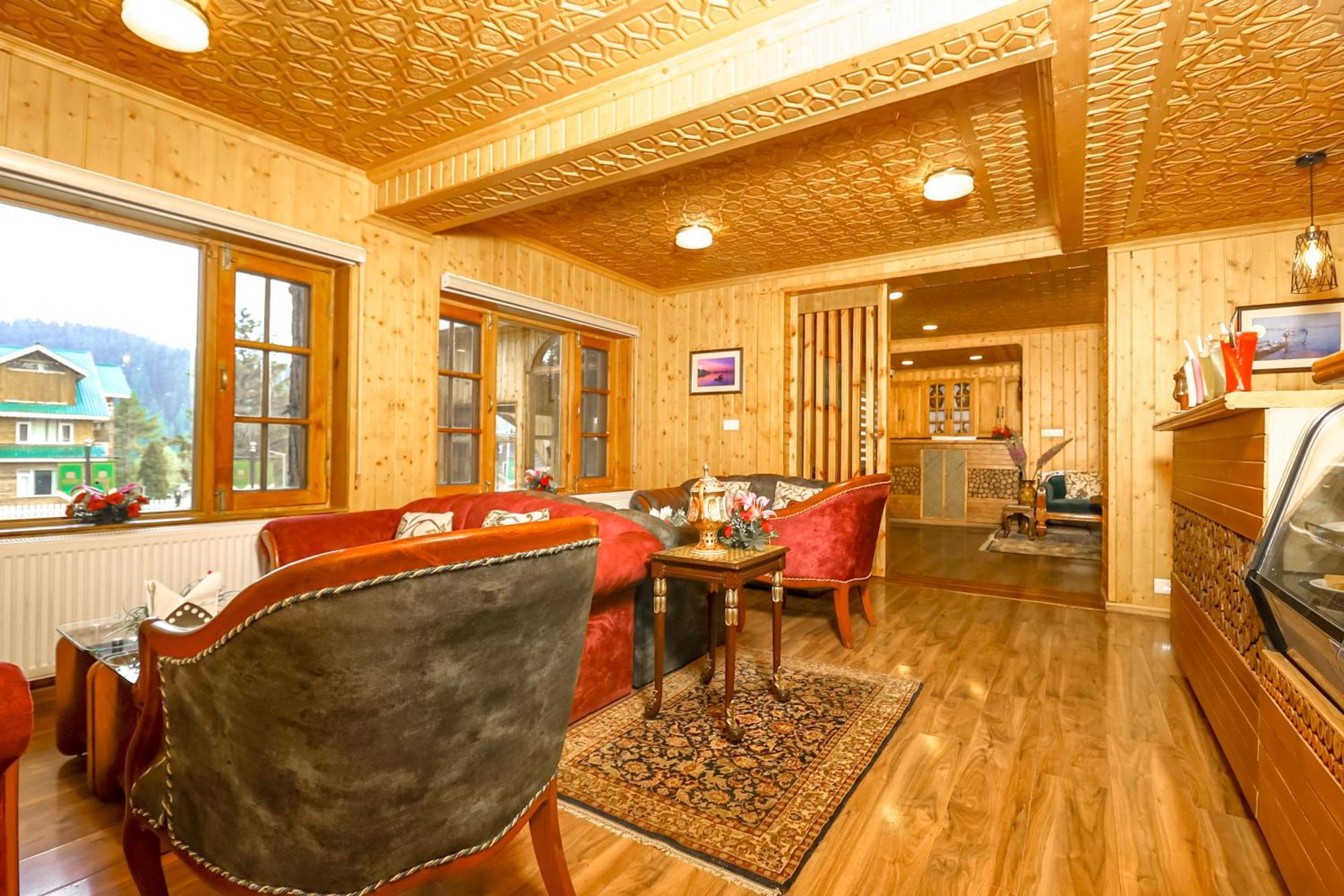 Shaw Inn By Stay Pattern Gulmarg Exterior photo